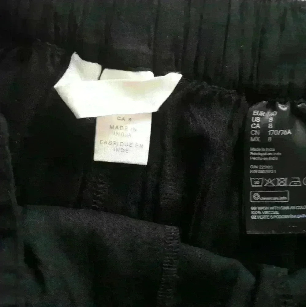 NWNT H&M party cocktail office shorts  Size 8 - Picture 5 of 6
